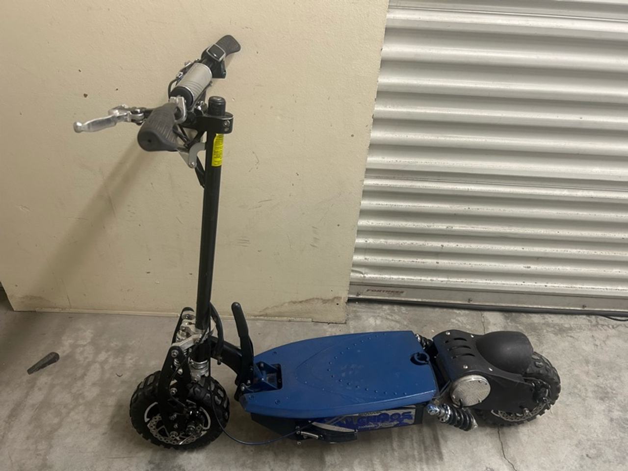 MotoTec Chaos Electric Scooter Black