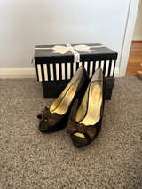 Peep Toe Heels with Bow - Image 1