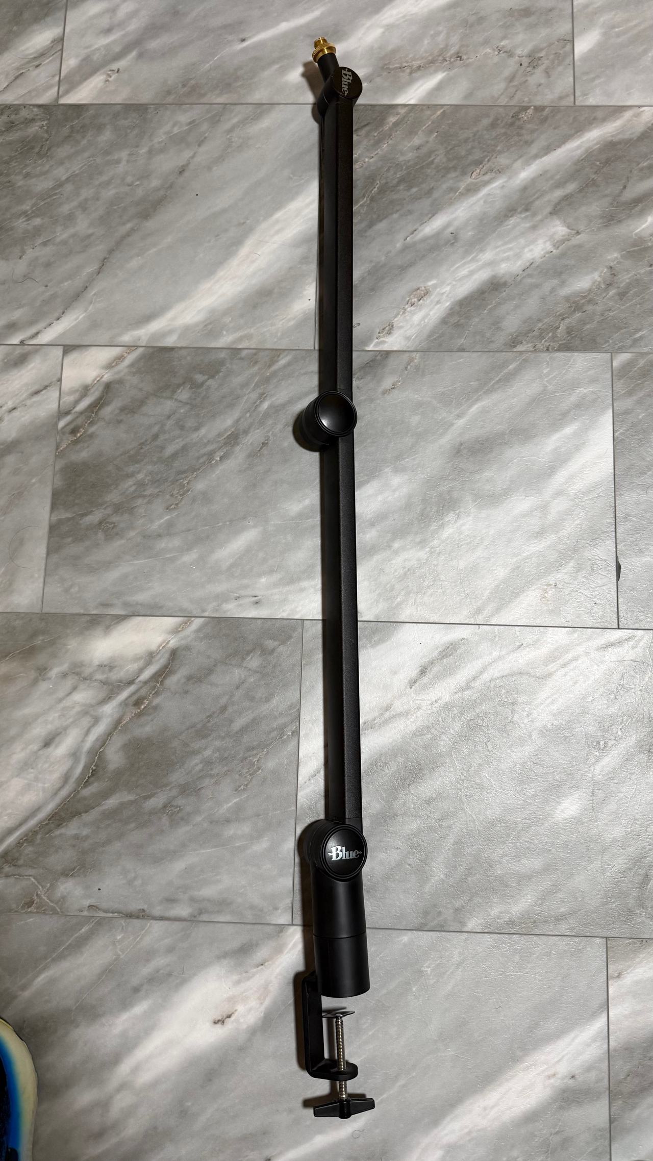 Blue Microphones Compass Premium Tube-Style Broadcast Boom Arm