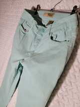 Hybrid & Company Women's Super Stretch Skinny Pants sz L - Image 4