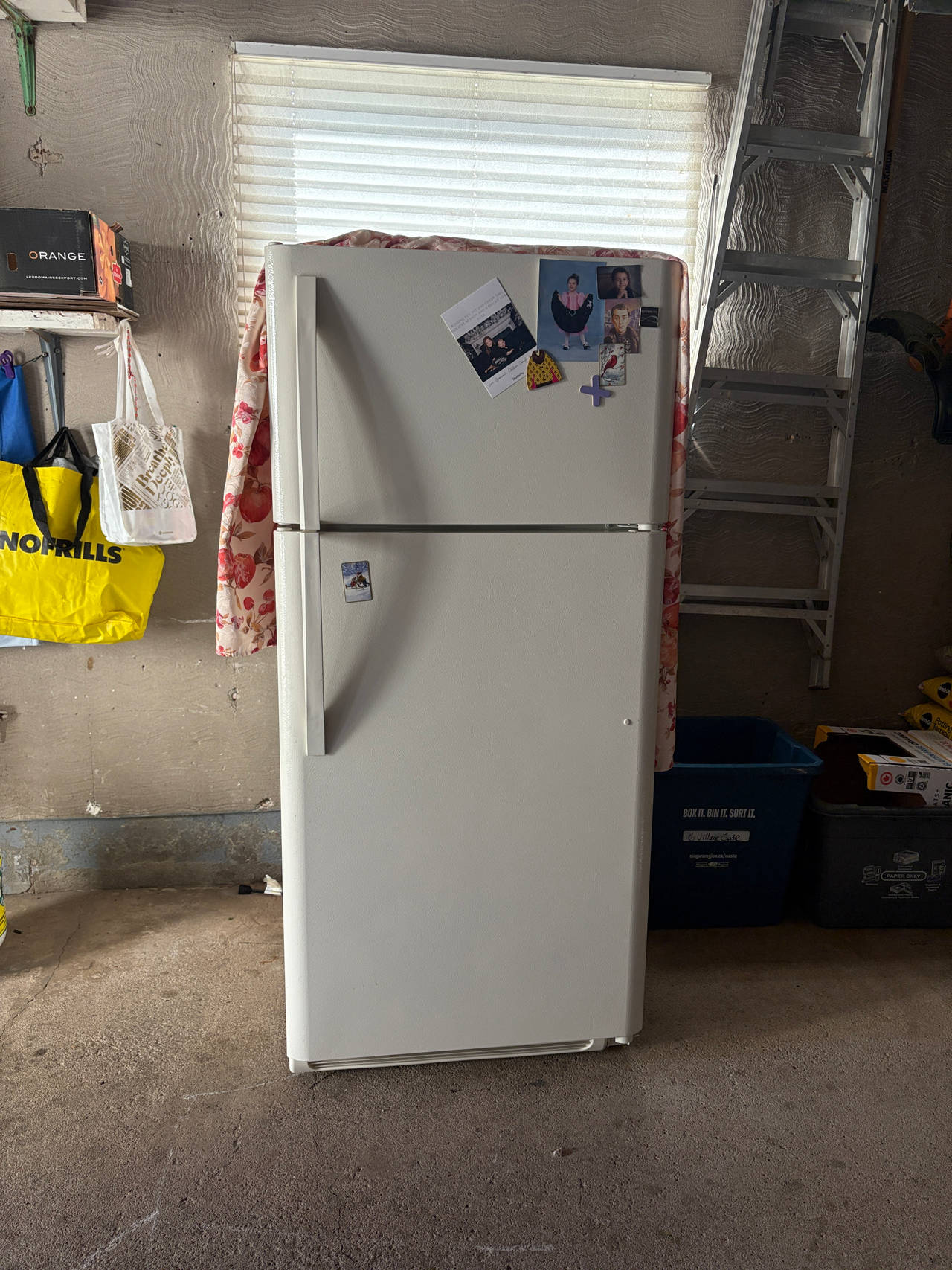 Top Freezer Refrigerator