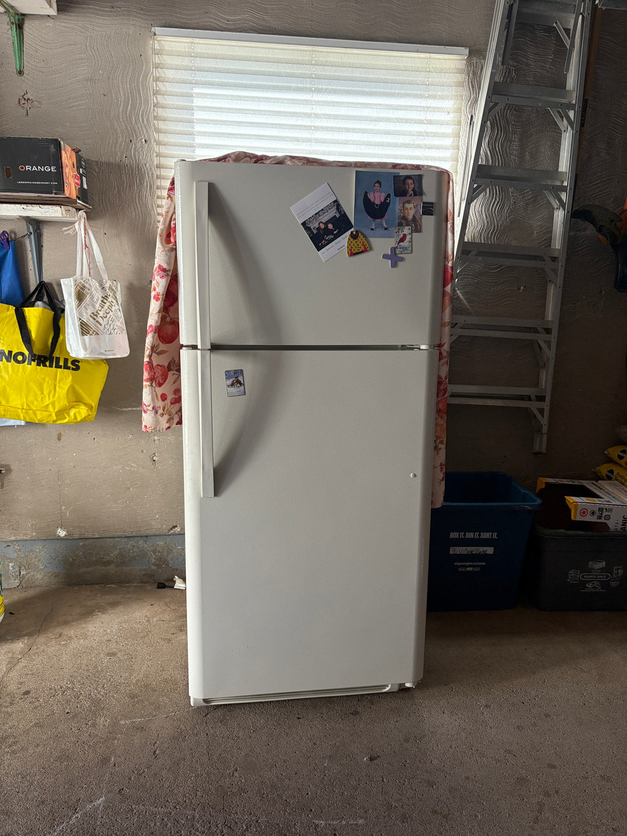 Top Freezer Refrigerator