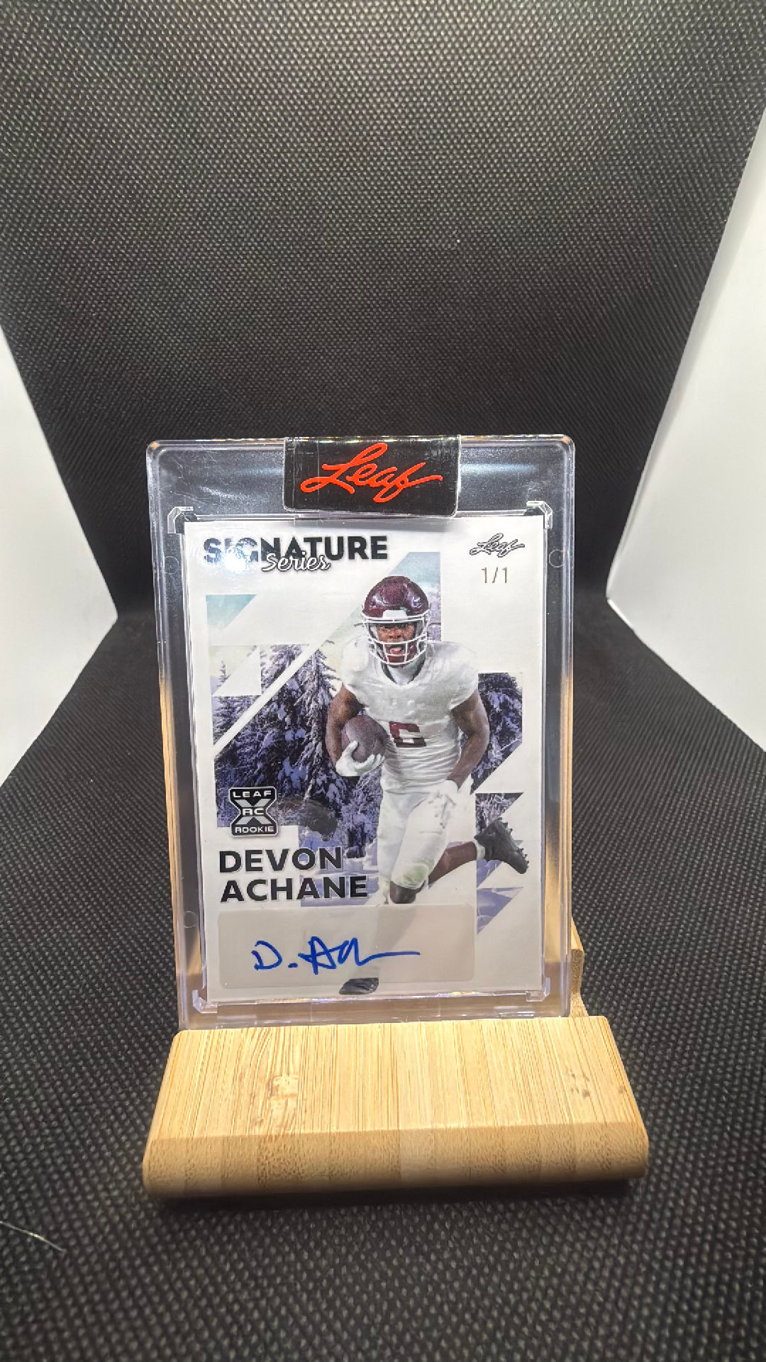 2023 Leaf Signature Series Devon Achane 1/1 Autograph Rookie Card