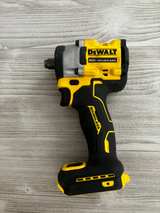 DEWALT DCF921 20V MAX ATOMIC 1/2 in. Cordless Impact Wrench - Image 3
