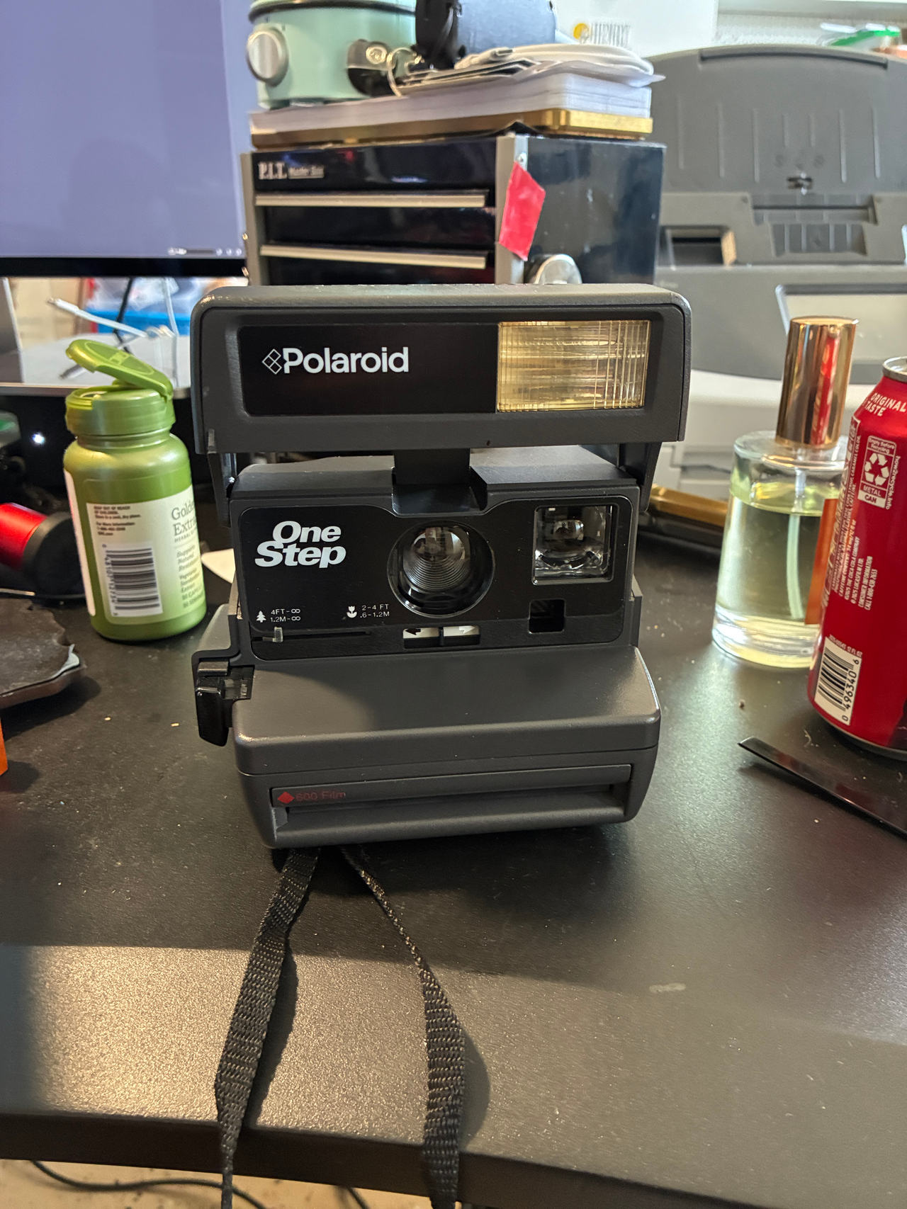Polaroid OneStep 600 Instant Camera