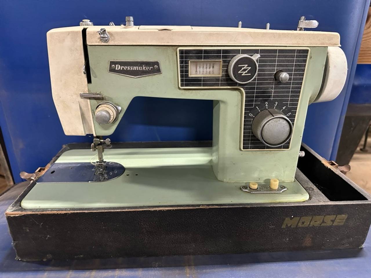 Dressmaker 205 Portable Sewing Machine Avocado Green