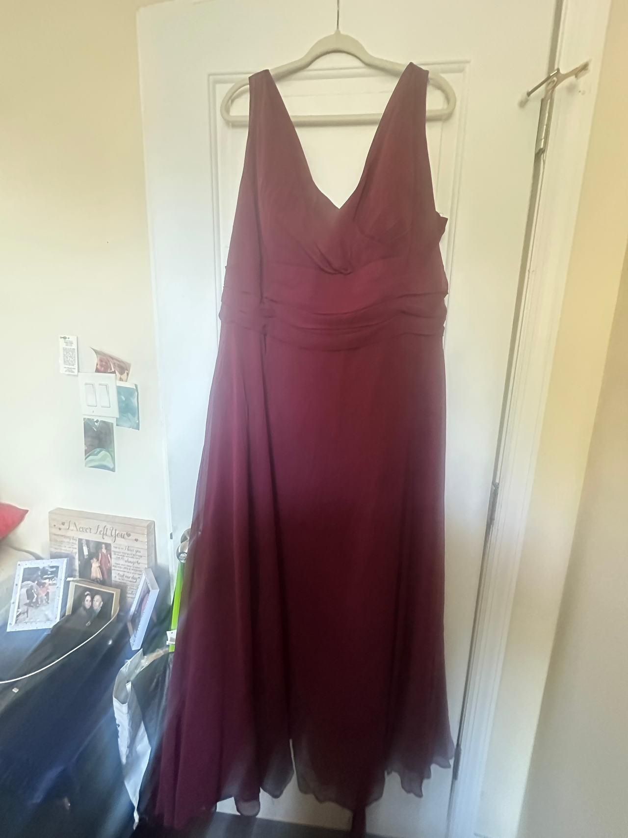 Sleeveless Burgundy Chiffon Gown