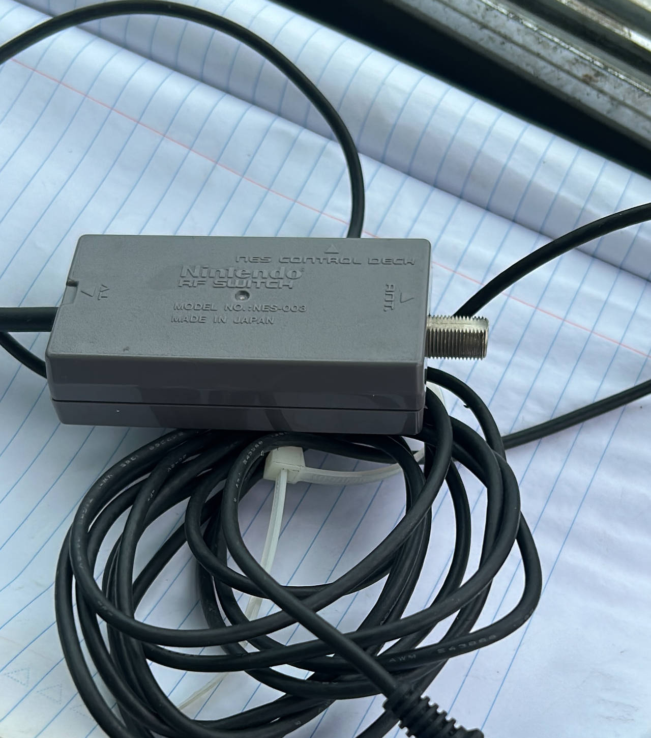 Nintendo NES RF Switch NES-003