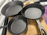 Lodge 3-Piece Pre-Seasoned Cast Iron Skillet Set - Image 2