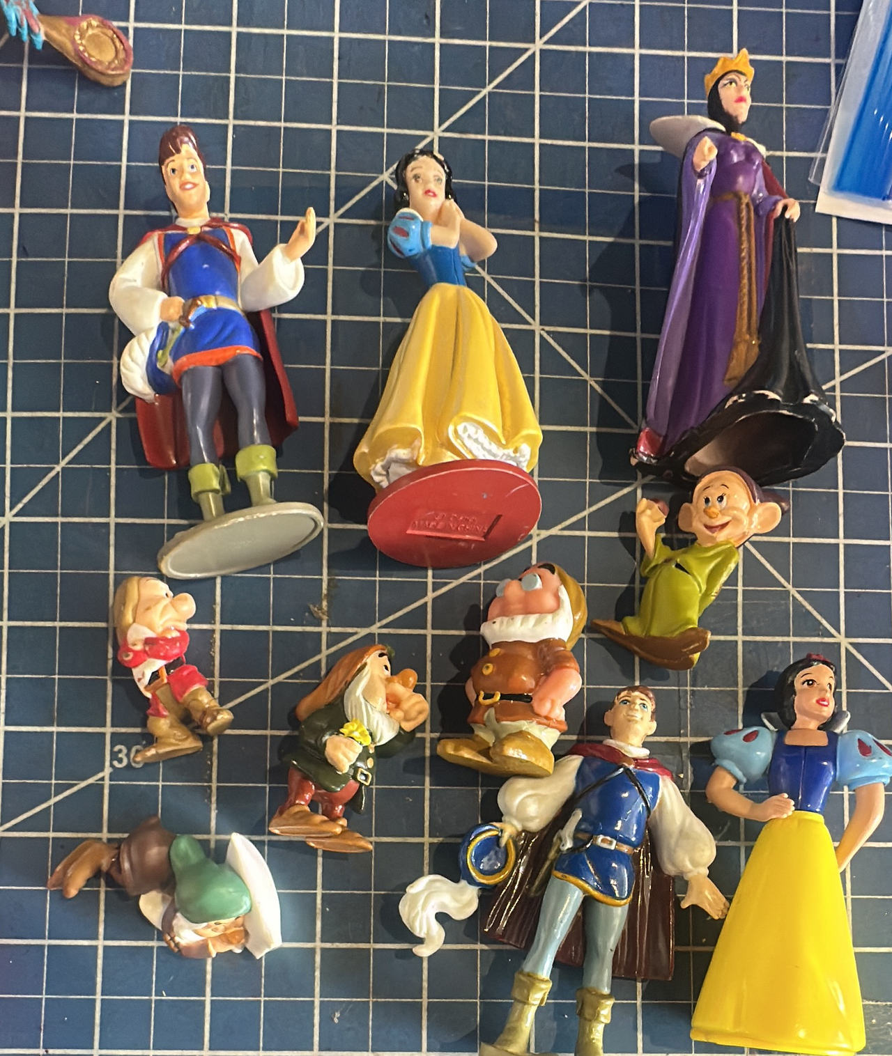 Disney Princess Snow White and the Seven Dwarfs Figure playset 207