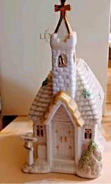 Lenox St. Patrick's Blessing Music Box Irish Cottage Collection - Image 4