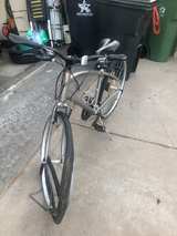 Hybrid Bicycle - Image 3