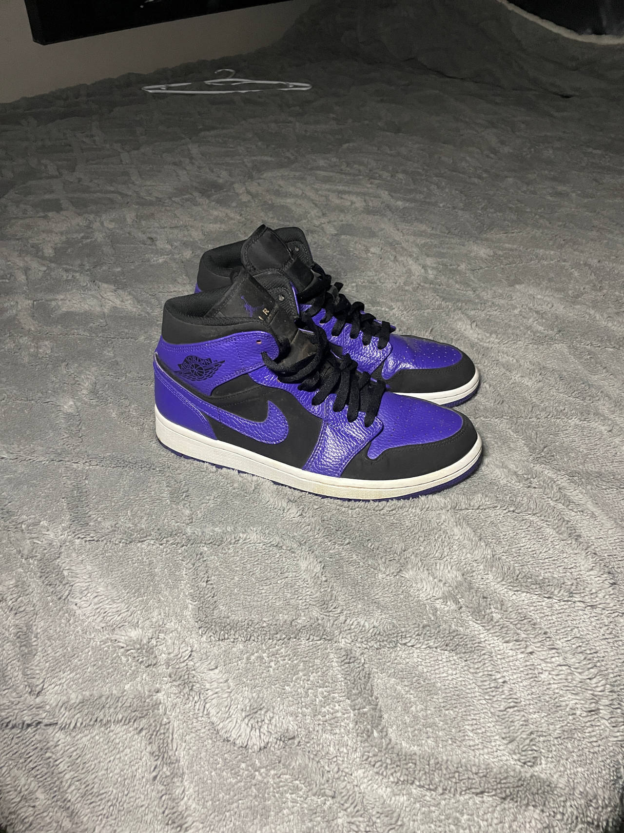 Air Jordan 1 Mid Size 9