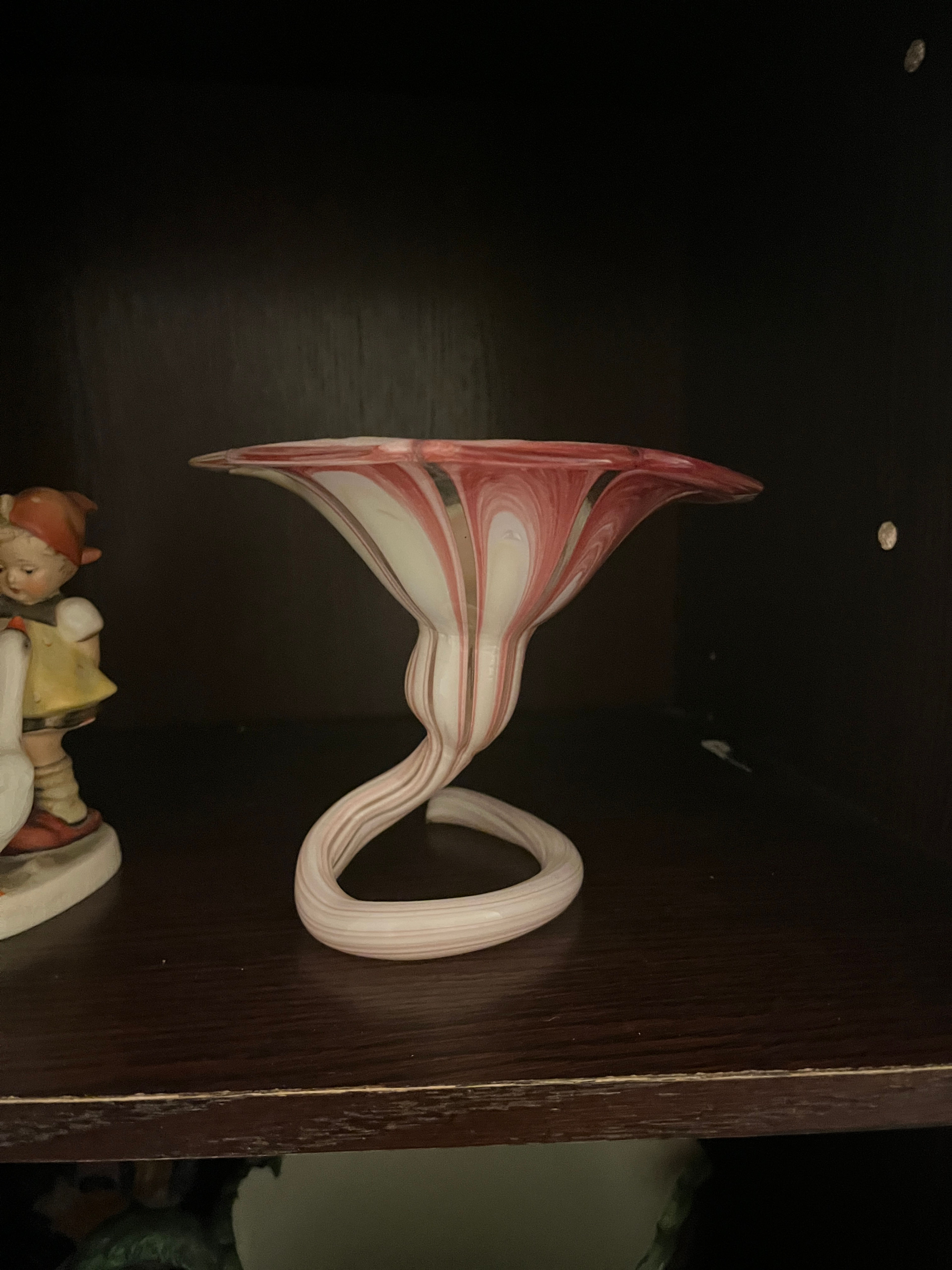 Pink and White Swirl Jack in the Pulpit Art Glass Vase