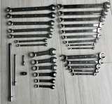31 pc Combination Wrench Set & Socket Adapters Kobalt - Image 1