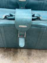 World Traveler Vintage 5-Piece Luggage Set - Image 3