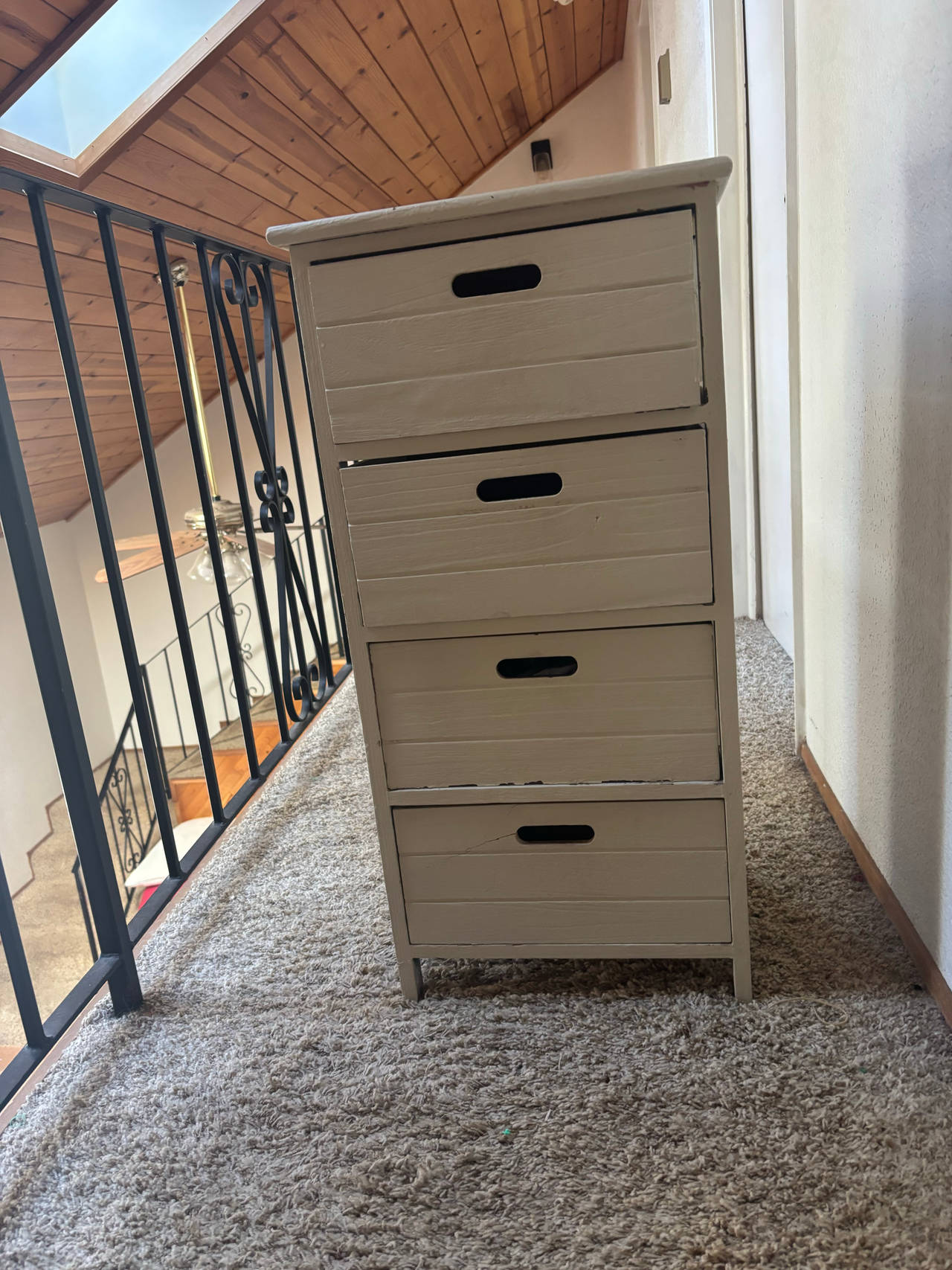 4-Drawer Pinewood Storage Chest