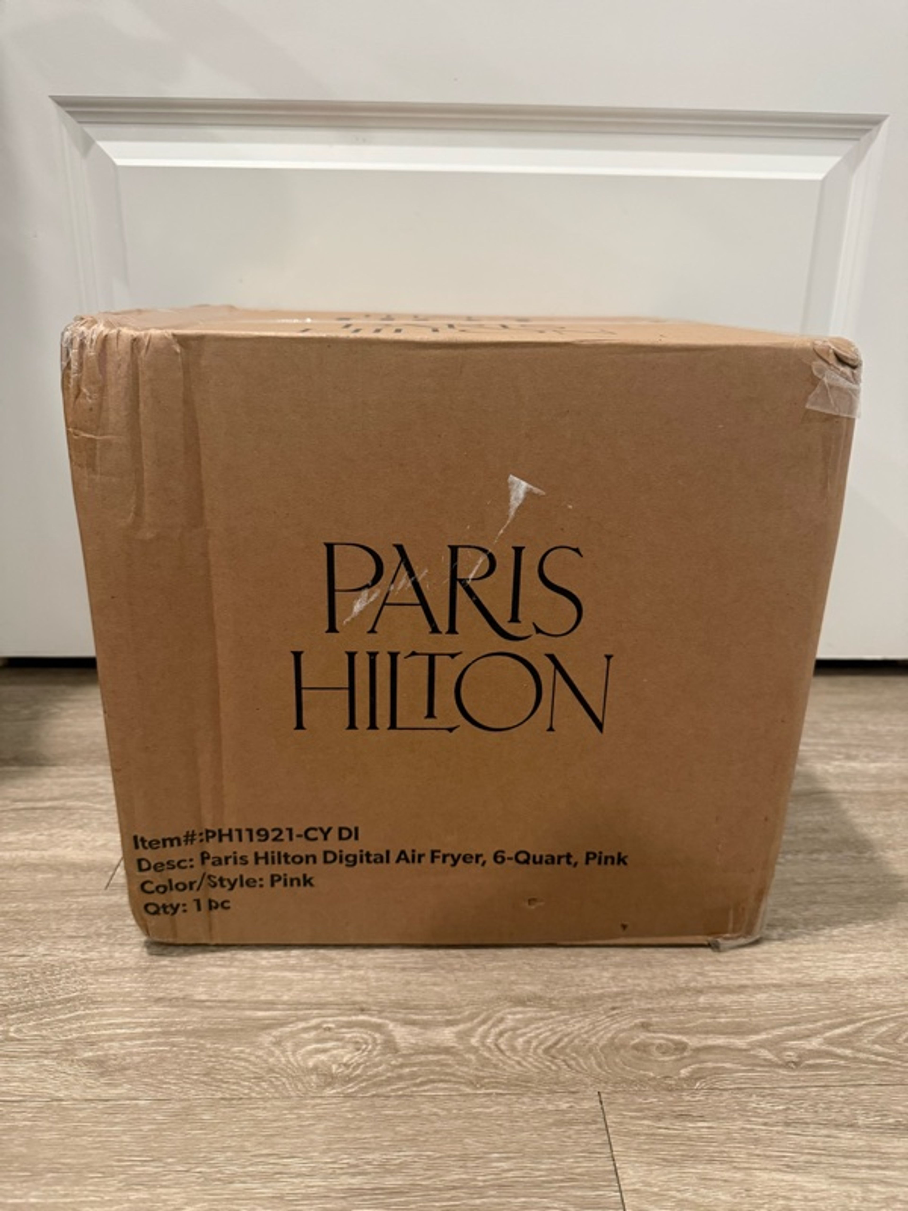 Paris Hilton 6-Quart Pink Touchscreen Air Fryer