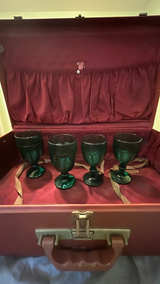 Vintage Emerald Green Glass Goblet Set - Image 1