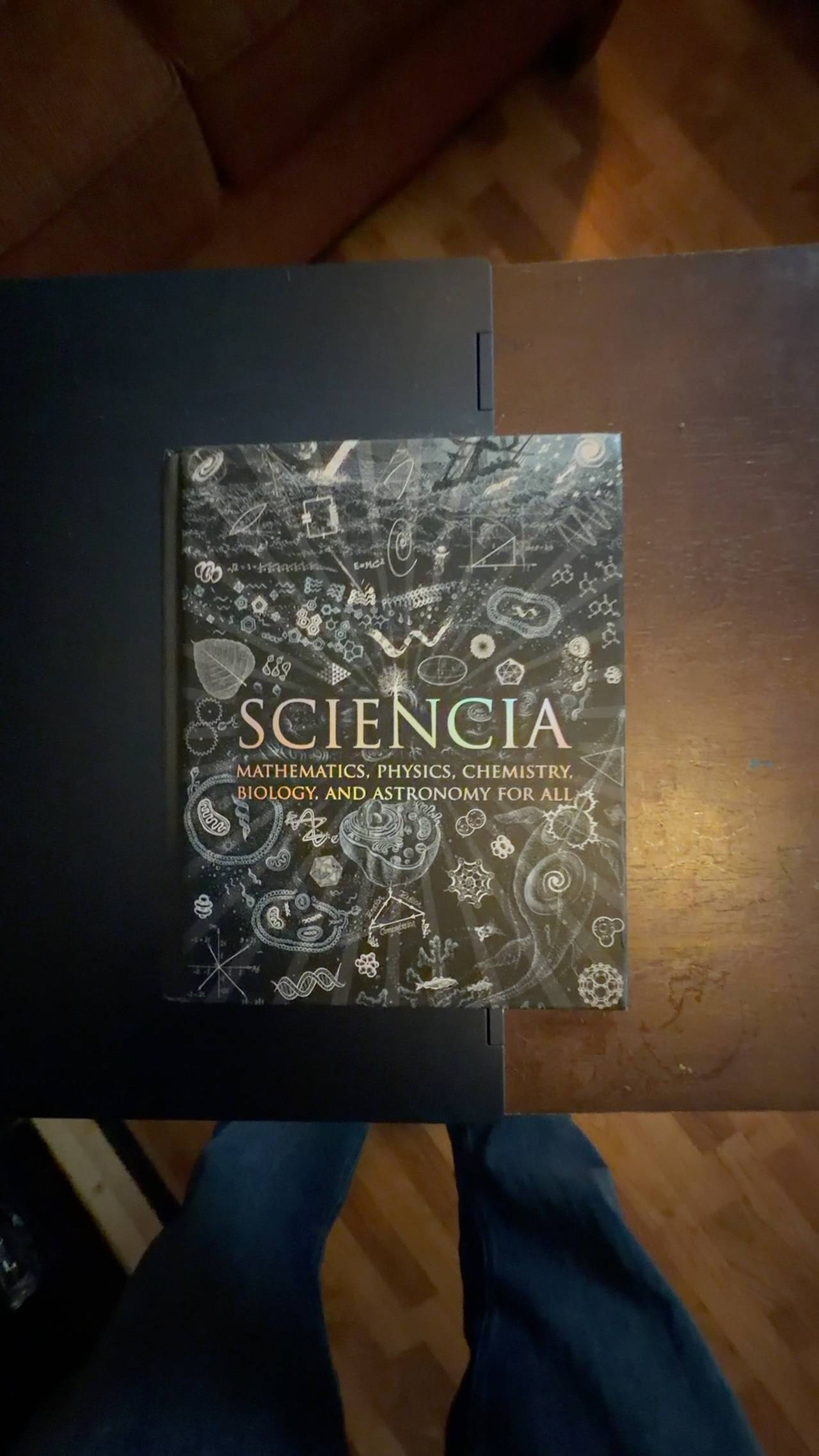 Bloomsbury Sciencia: Mathematics, Physics, Chemistry, Biology, Astronomy (Hardcover)