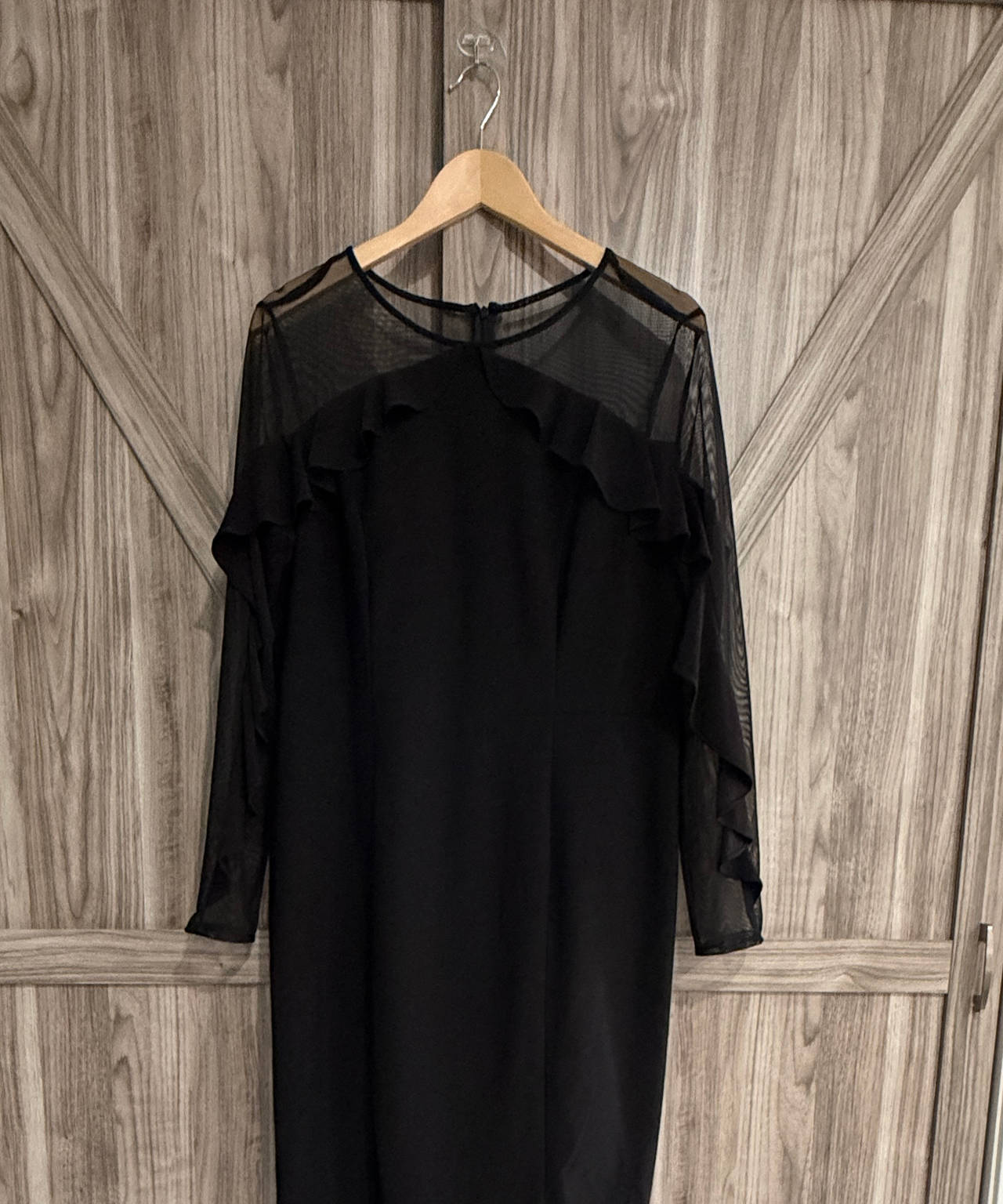 R & M Richards Black Mesh Ruffle Long Sleeve Dress women’s size 16