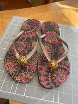HAVAIANAS flip flops size 11 - Image 1