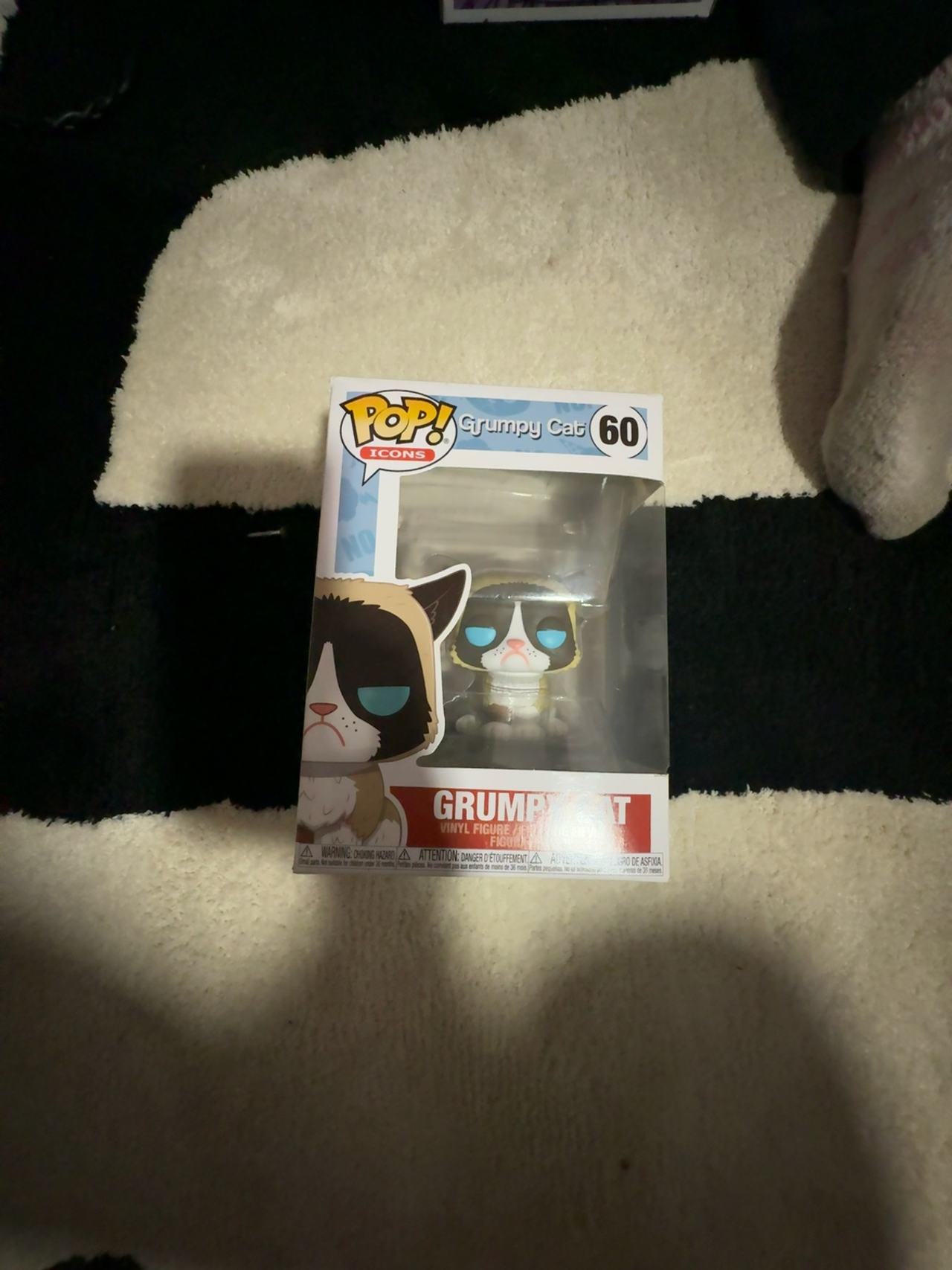 Funko Pop! Icons Grumpy Cat Flocked