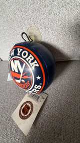 New York Islanders Plush Puck Window Car Cling Hang Hockey Puck - Image 4