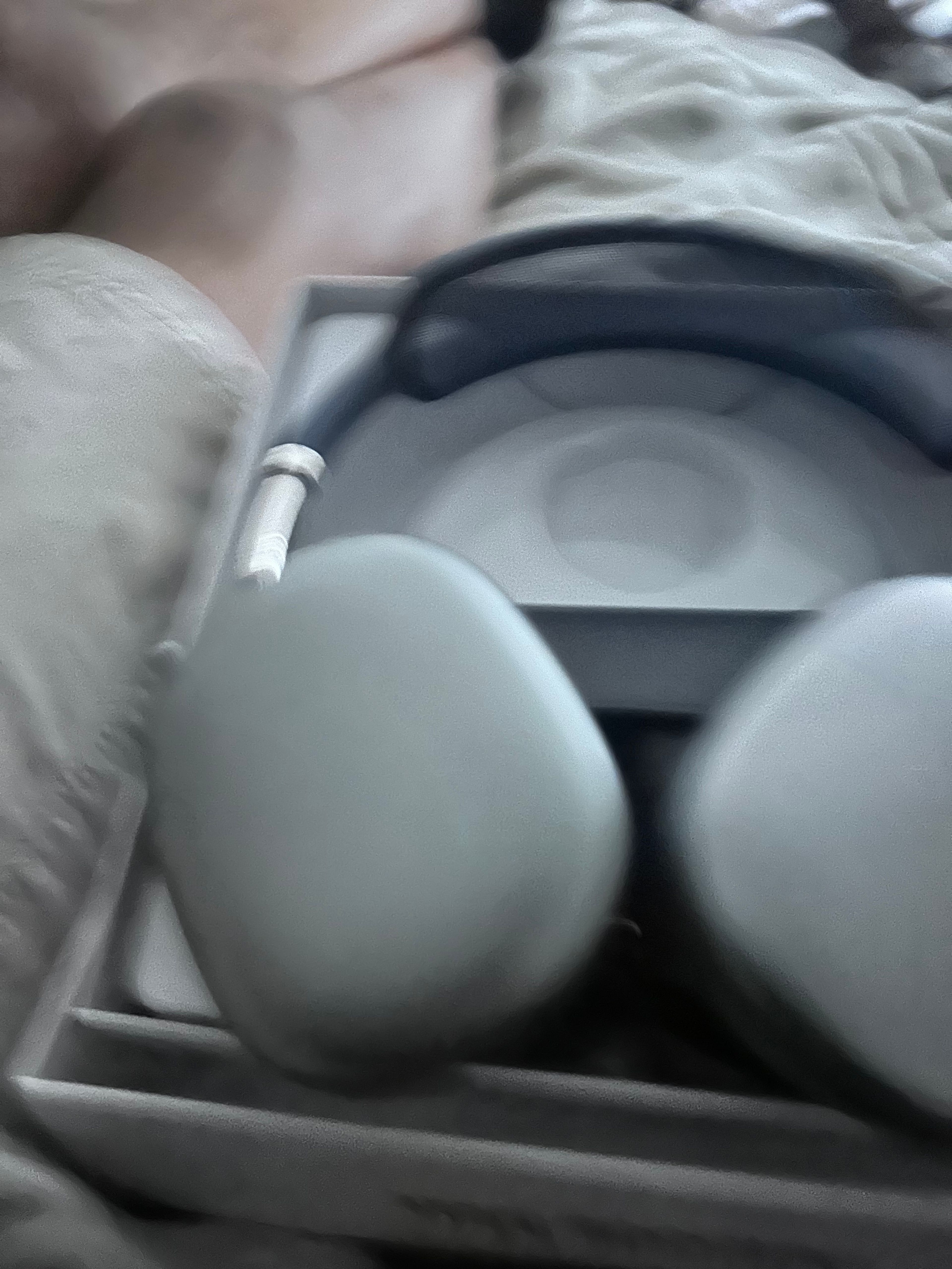 Apple AirPods Max Over-Ear Headphones - Image 3