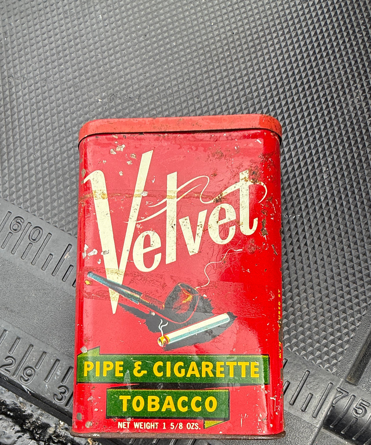 Velvet Pipe & Cigarette Tobacco Tin
