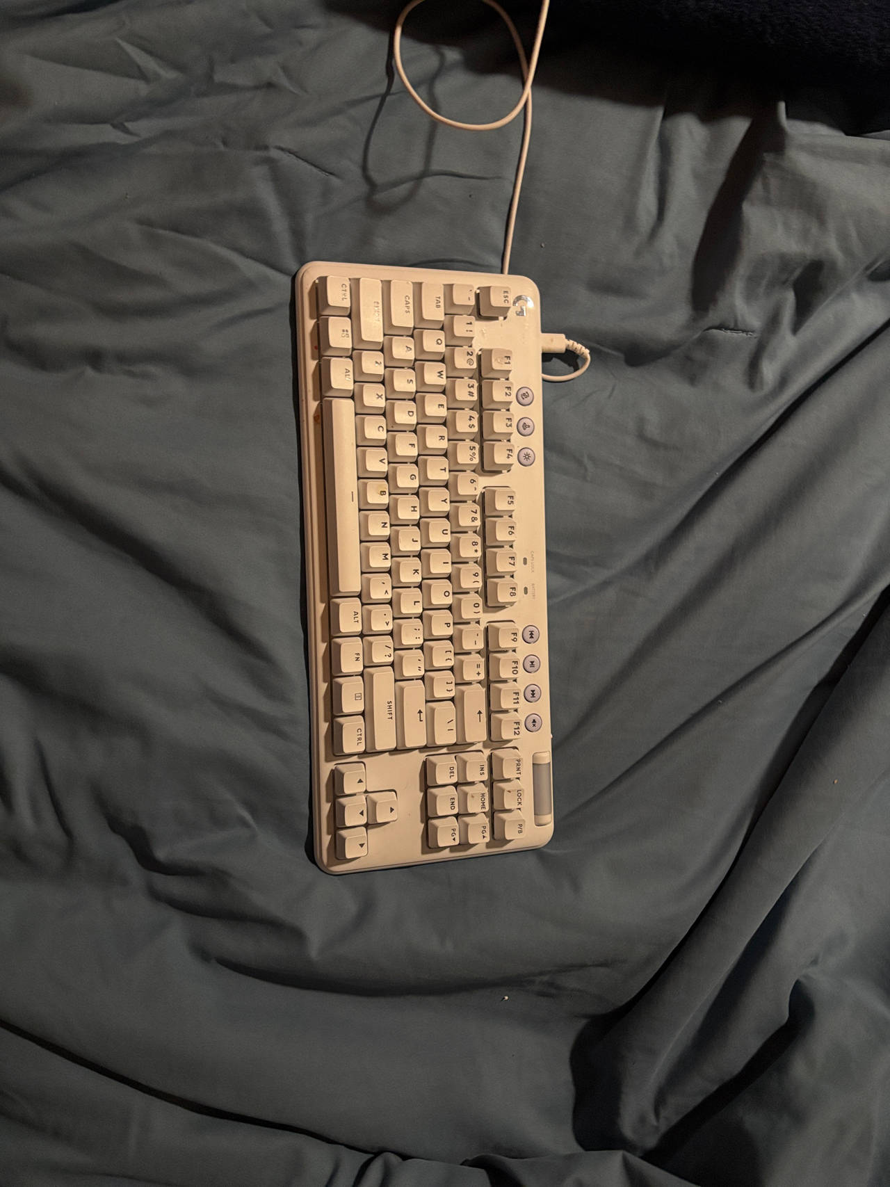 Logitech G715 Wire/wireless gaming keyboard