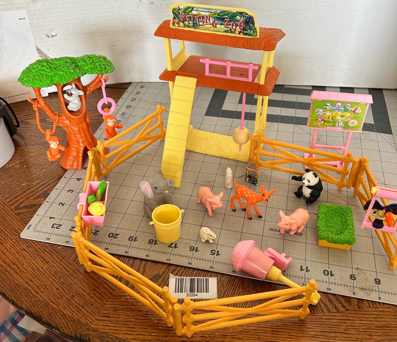 Barbie sister Kelly’s PETTING ZOO playset  animals vtg 1999   30094