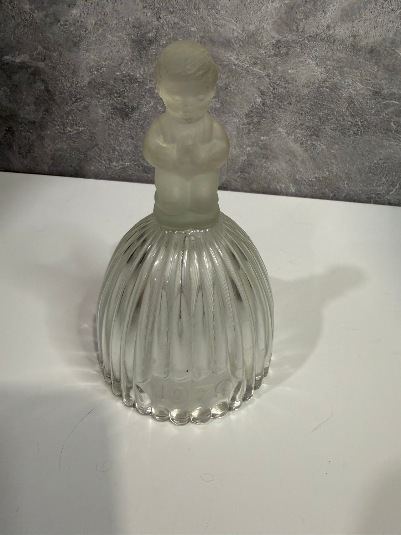 Goebel 1979 Praying Boy Glass Bell