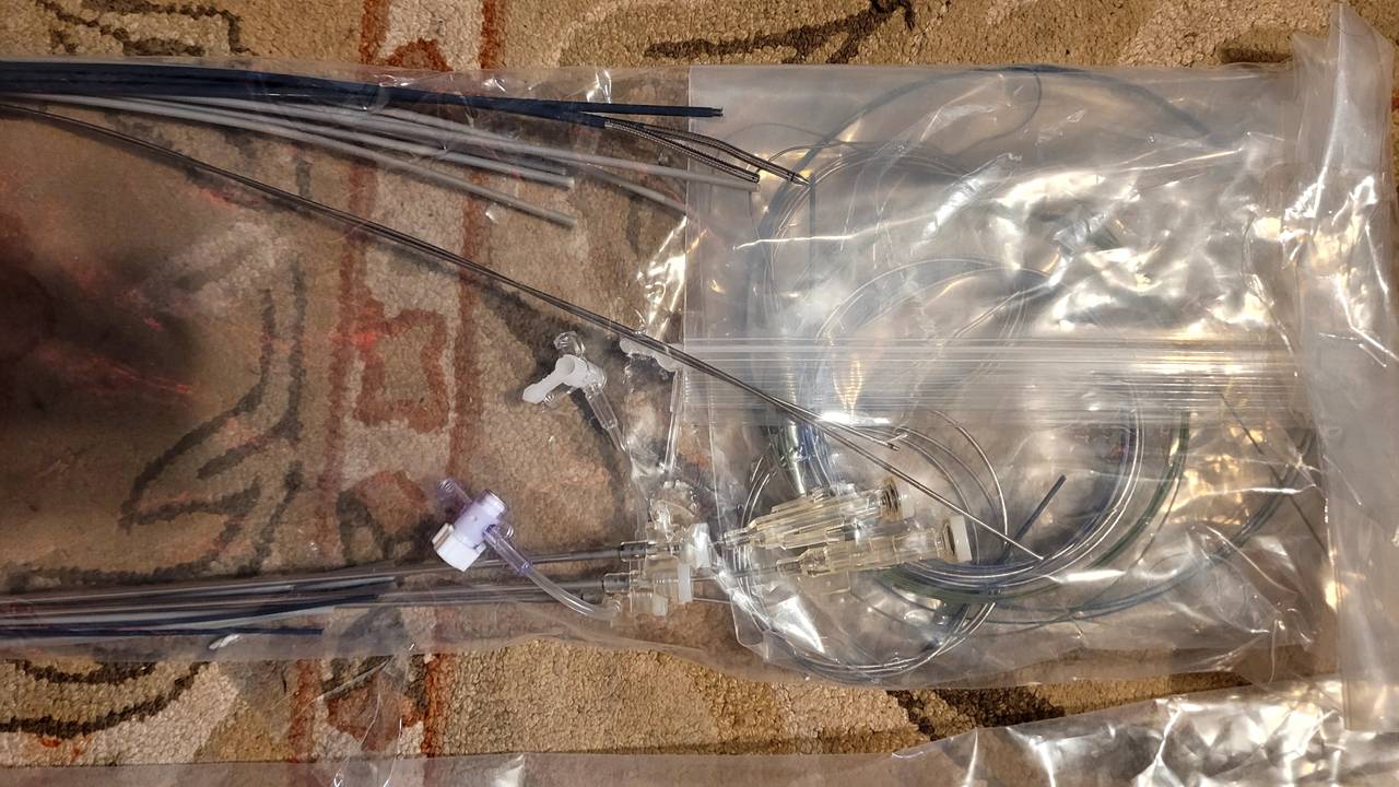 Medical Catheter and Guide Wire Kit