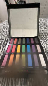 Urban Decay Full Spectrum Eyeshadow Palette - Image 2