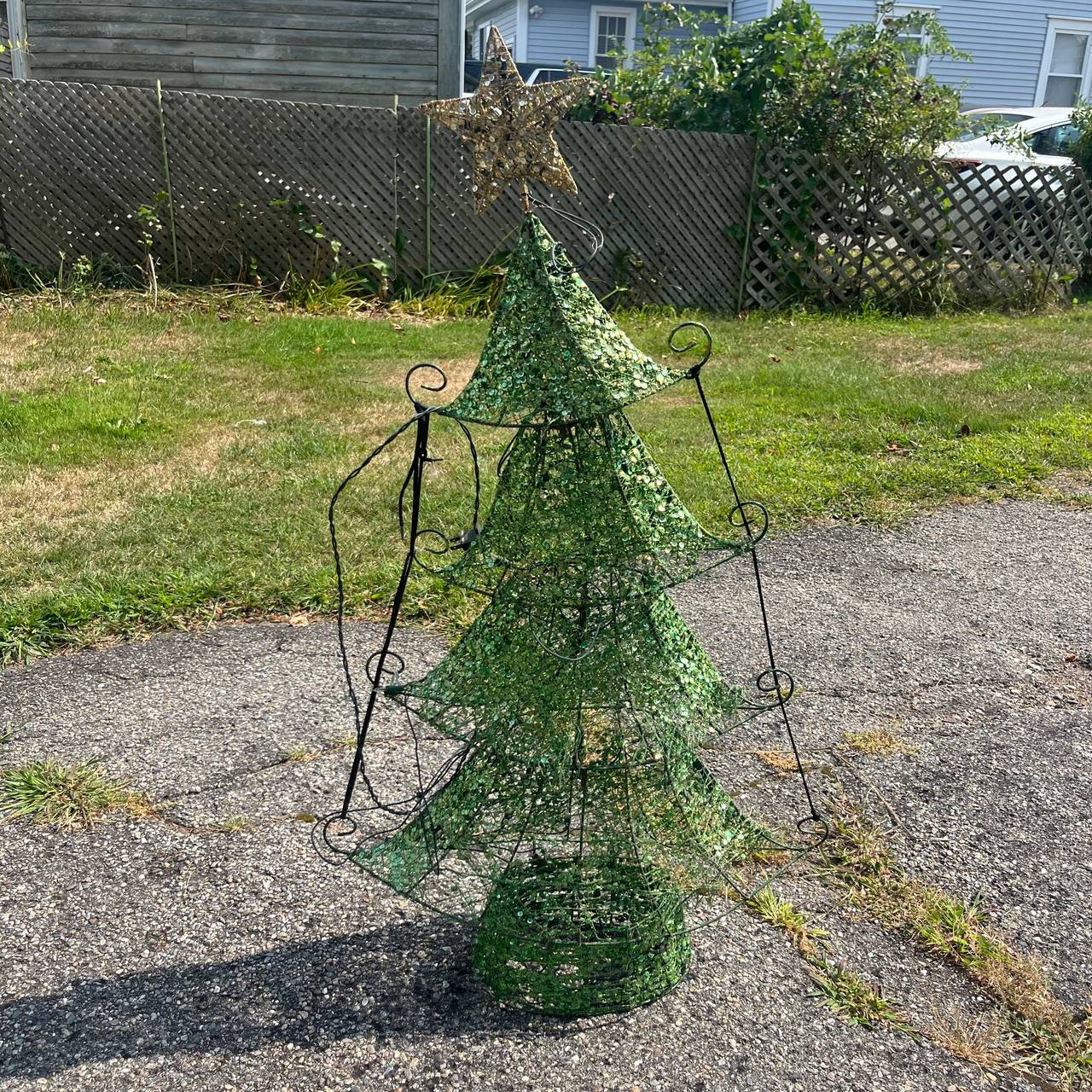 Outdoor Wire Frame Christmas Tree Decoration