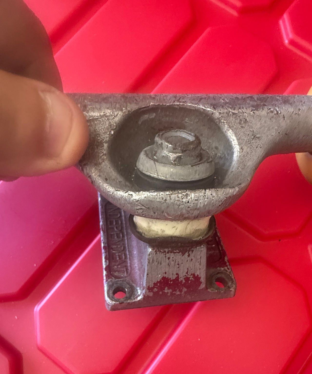 Independent Stage 11 Skateboard Truck
