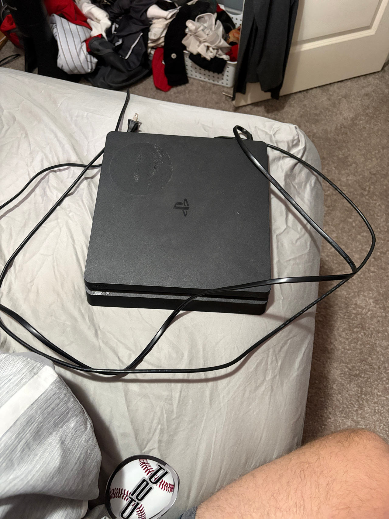 PlayStation 4 Slim