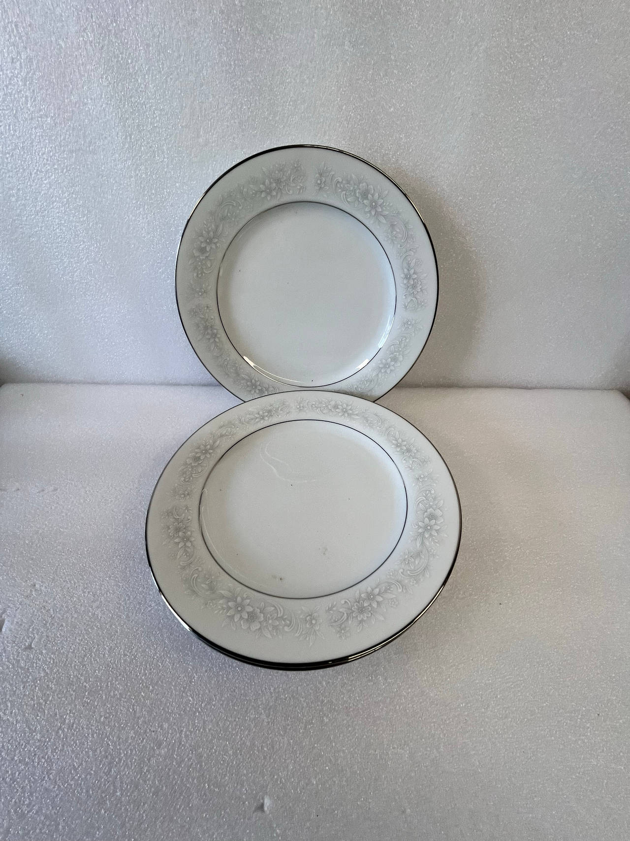 Noritake Adagio Dinner Plates