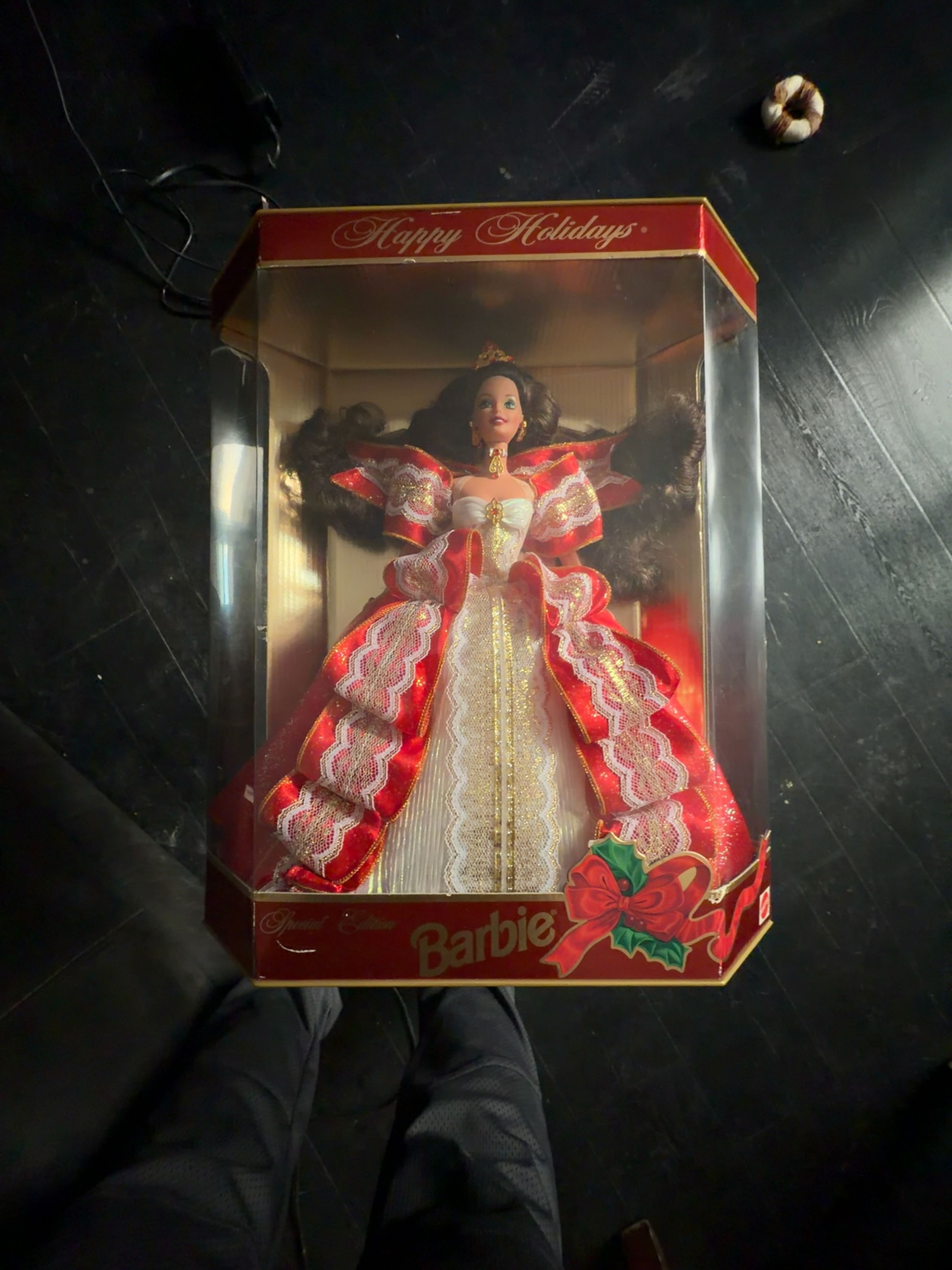 Mattel 1997 Happy Holidays Barbie Doll