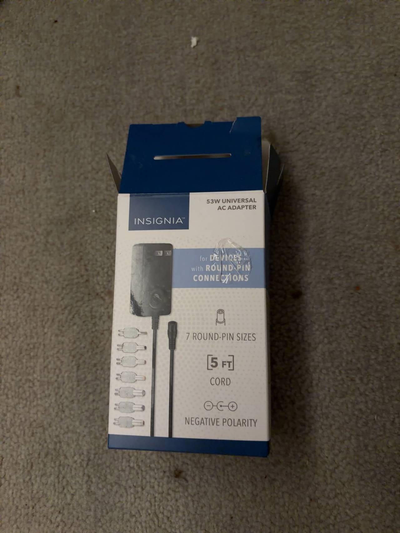 Insignia 22.5W Universal AC Adapter Black