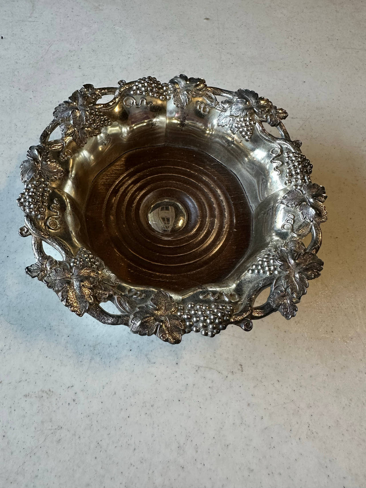 Vtg Silver WINE BOTTLE COASTER Grapes Barware Hallmarked Regency Design