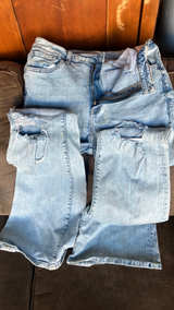 Willow Root The Flared Out Jeans size 32 light wash - Image 3