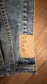 Wrangler baggy jeans, decent condition has slight heel bite at the bottom. - Image 3