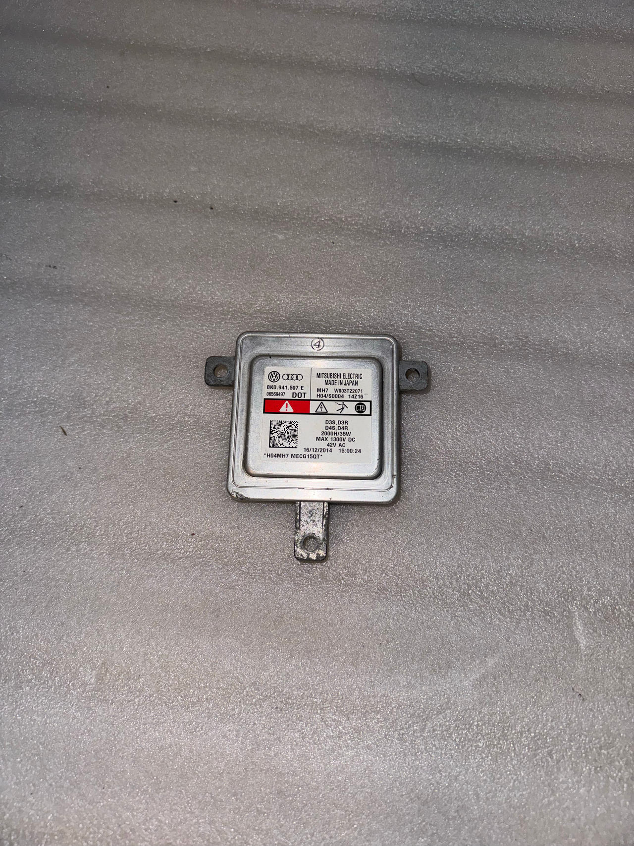 Audi VW Mitsubishi Xenon HID Headlight Ballast Control Unit