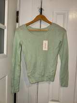 VINCE 100% CASHMERE SWEATER WITH STAIN ON FRONT. NEW TAG STILL ATTACHED - Image 1