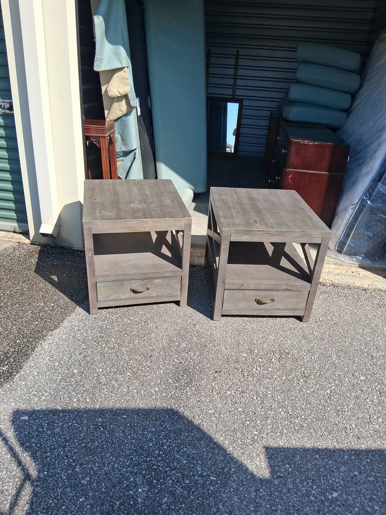 Ashley Furniture Gavelston End Table Pair