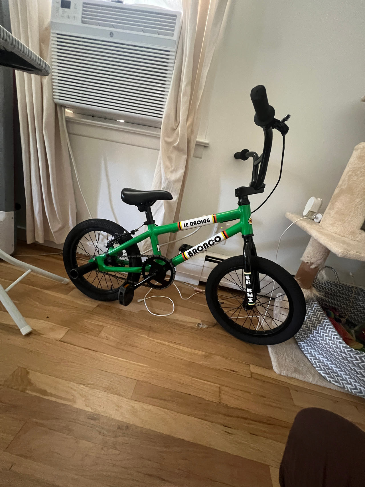SE Racing Bronco 16" Kids BMX Bike