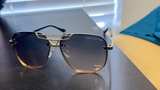 Luxury Gradient Lens Aviator Sunglasses - Gold Frame Men’s Fashion Shades - Image 2