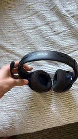 Selling LVL50 Wireless Stereo Headset for PS4. - Image 1